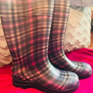 Servus Rain Boots Plaid print 💓
